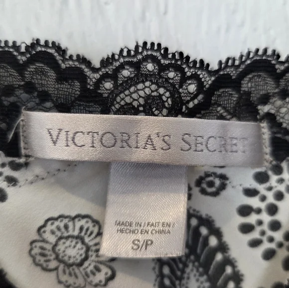 Victoria's Secret Black and White Lace Slip Dress Vintage - Picture 8 of 13